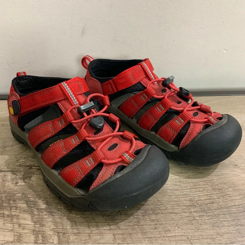 Youth KEEN Red NEWPORT H2 Strappy SPORT Hiking ADVENTURE Waterproof TRAIL SANDAL